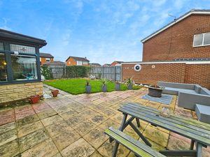 Photo 9- click for photo gallery